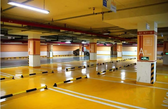 停車場地坪漆施工后出現(xiàn)色差的因素？